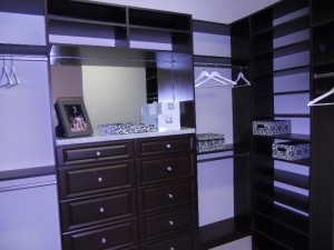 Custom Walk-In Closets for Bedrooms