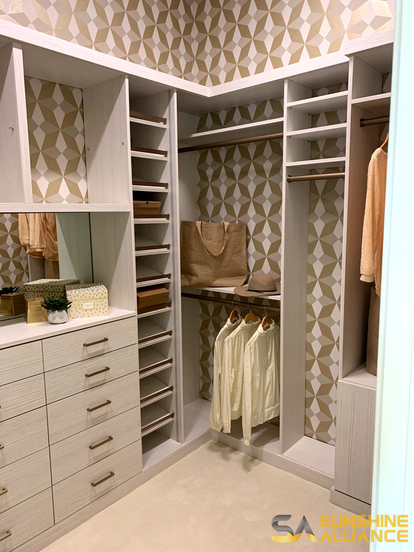 Closet Systems – Sunshine Alliance