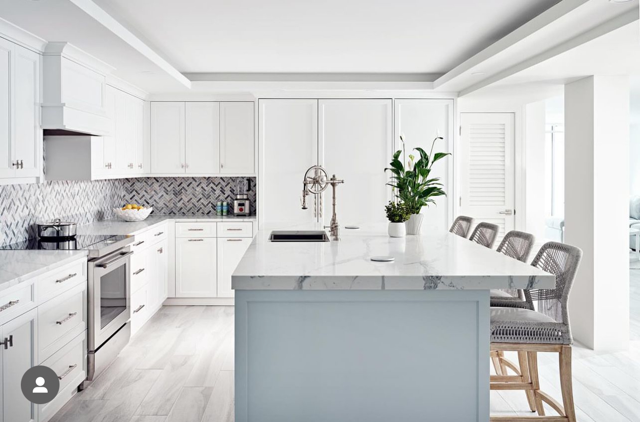 White shaker kitchen island | Sunshine Alliance, Deerfield Beach
